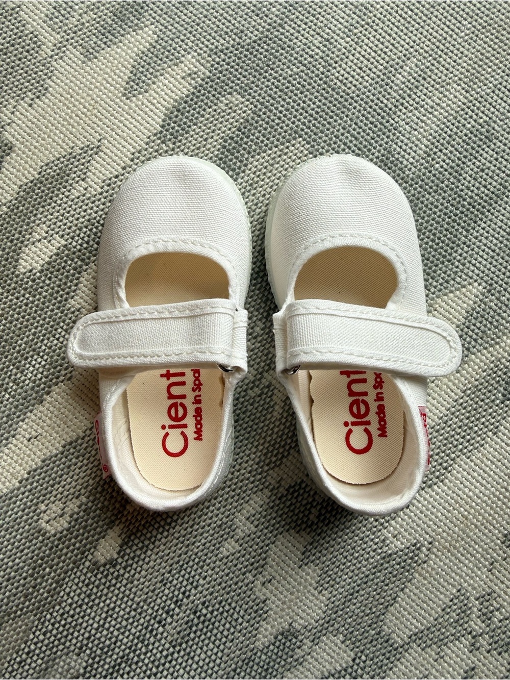 Cienta White Canvas Mary Jane Baby Walker Shoes